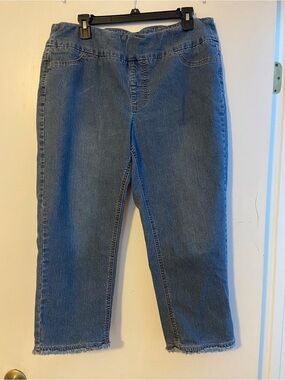Soft Surroundings Cropped Blue Denim Jeans with Frayed Hem